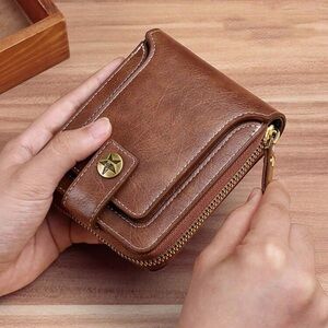 Men's Short Wallet, European And American Fashion Retro Multifunctional Wallet